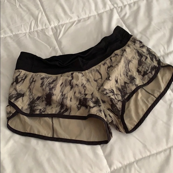 Lululemon speed up short - Picture 2 of 2
